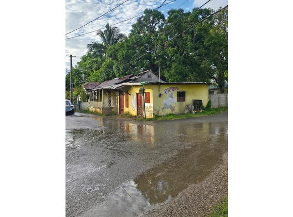 BRYANTS CRES. MAY PEN, May Pen, Clarendon