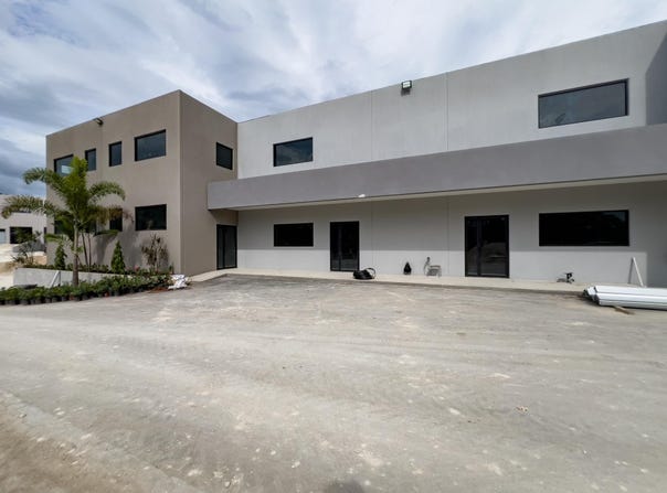 1 WESTGATE HILLS, Westgate Hills, St. James