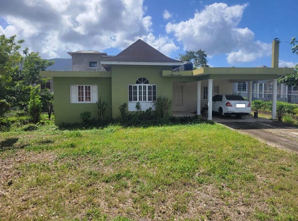 IRWIN POINT, Irwin, St. James