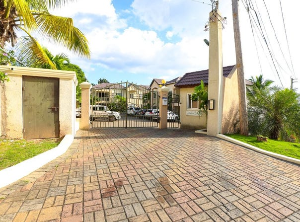19 GARDEN CLOSE unit: 5, Kingston 8, St. Andrew