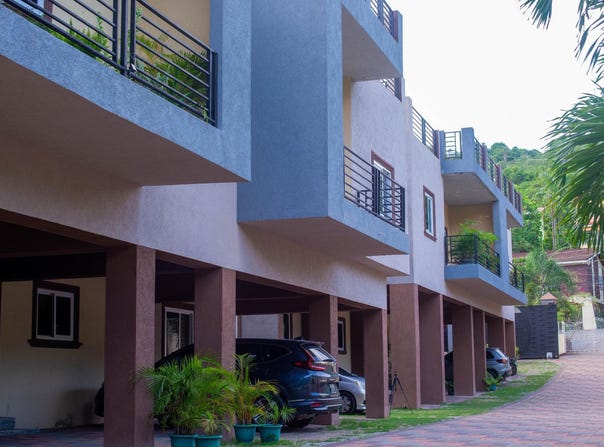 6 HAPPY GROVE RD, Kingston 19, St. Andrew