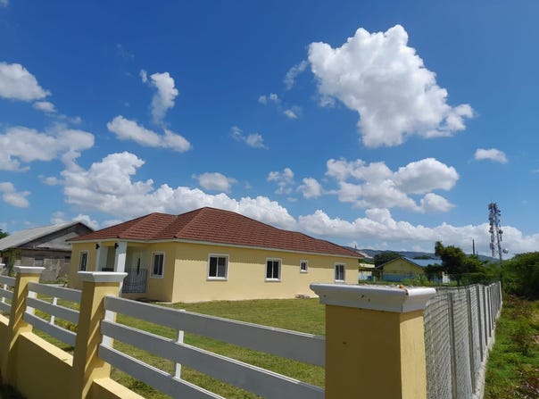 Lot 4 DENBIGH, Denbigh Crawle, Clarendon