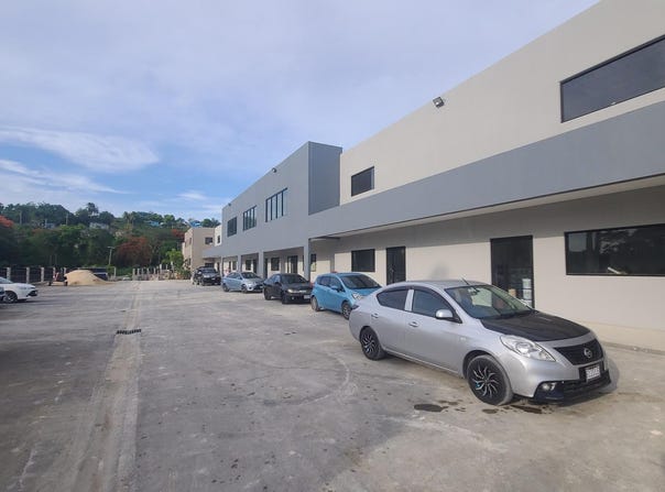U-SURE, WESTGATE unit: 15, Montego Bay, St. James