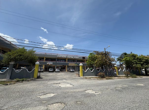 53 WEST TRADE WAY unit: 6, Portmore Mall, St. Catherine