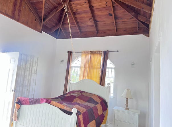 6 VALE ROYAL, Duncans, Trelawny