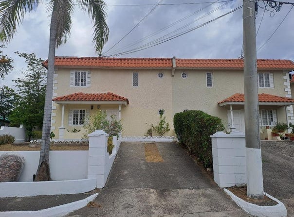 WELLINGTON PLACE, Kingston 6, St. Andrew