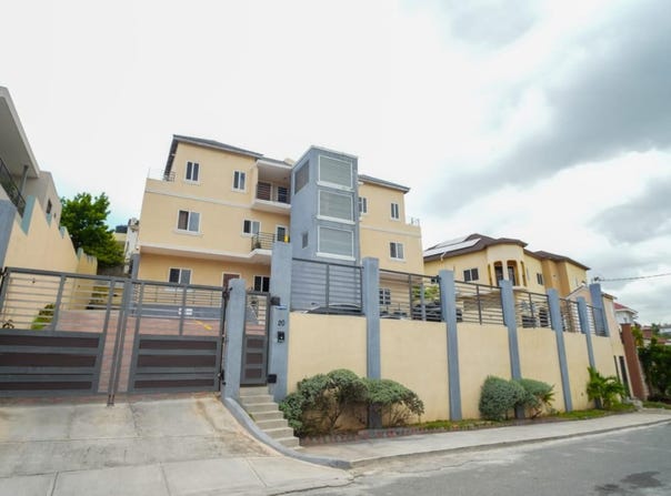 20 PINE BOULEVARD, Kingston 6, St. Andrew