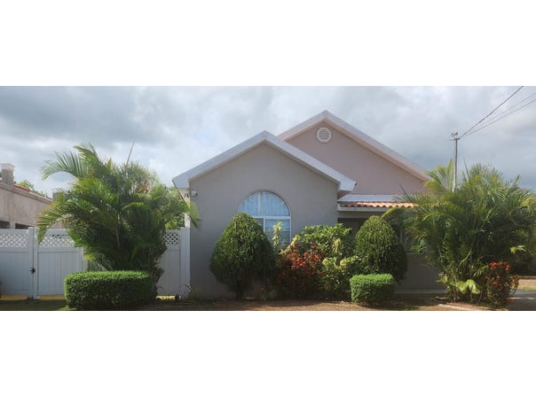 11 ELIA TADDEO COURSE, Caymanas Estates, St. Catherine