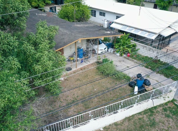 5 CASSIA GLADES, KINGSTON 10, Kingston 10, St. Andrew