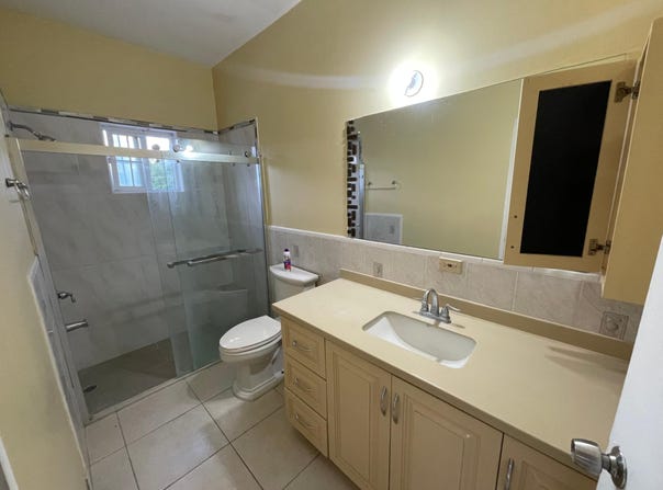 53 TWICKENHAM DRIVE unit: 6, Greendale, St. Catherine