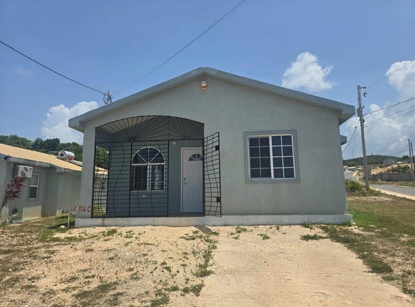 Phase 3 CAMELOT VILLAGE unit: 64, Discovery Bay, St. Ann