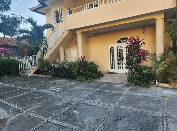 23 GLENHOPE AVENUE unit: 2, Kingston 6, St. Andrew