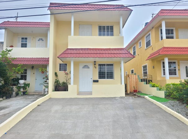 36 WILLOW WAY, Kingston 6, St. Andrew