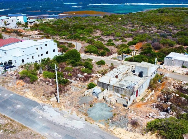 13 STING RAY AVENUE, HELLSHIRE HILLS, St. Catherine
