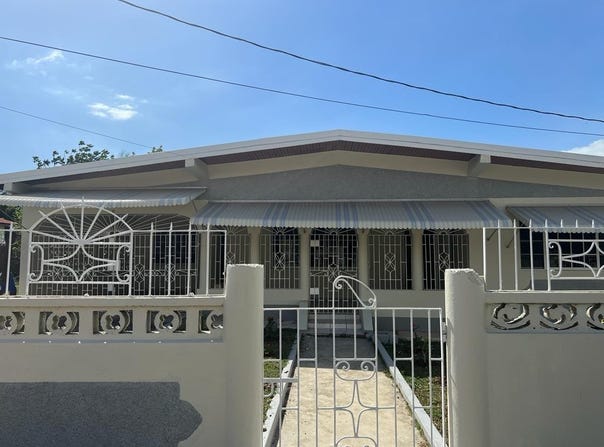 11 INGLEWOOD DRIVE CLARENDON, May Pen, Clarendon