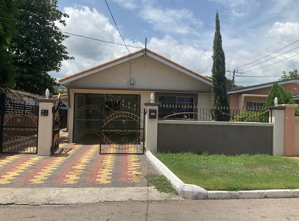 24 LASQUINET AVENUE, Kingston 20, St. Andrew