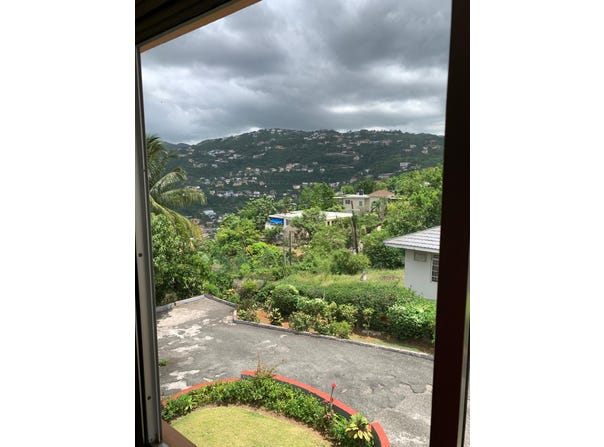 84 E ARMOUR HEIGHTS unit: 1, Kingston 8, St. Andrew