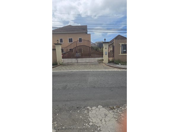 32 SANDRINGHAM AVENUE unit: 4, Kingston 10, St. Andrew