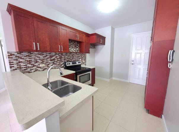 5 GRAHAM HEIGHTS unit: D38, Kingston 8, St. Andrew