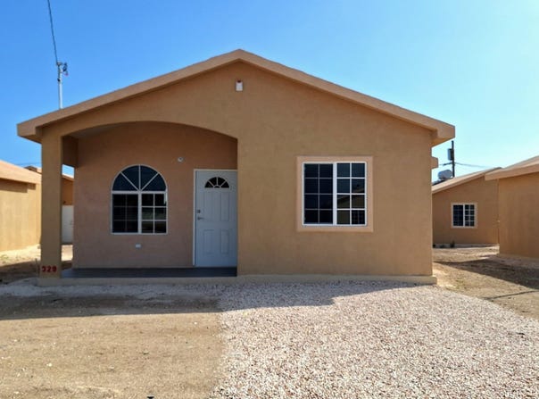 32 CRIMSON CRESCENT, Phoenix Park, St. Catherine