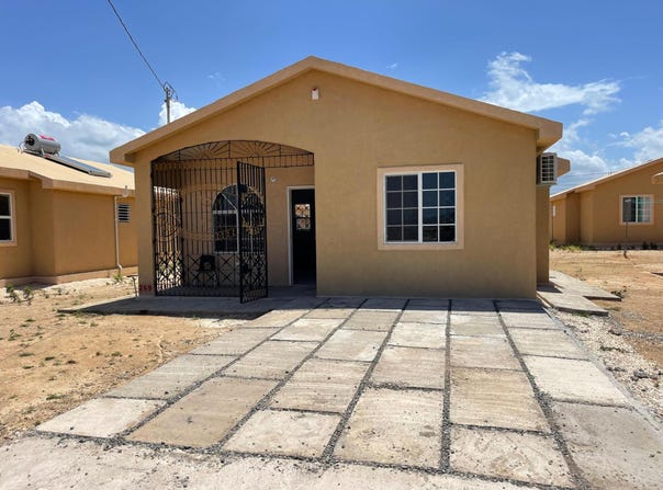 8 CRIMSON CRESCENT unit: Lot 269, Phoenix Park, St. Catherine