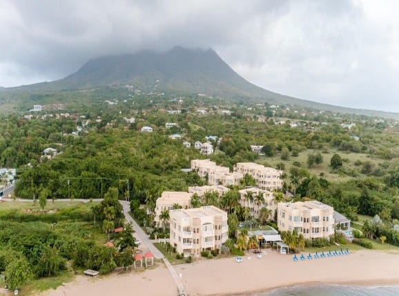 Oceanfront Hamilton Townhouse, St. Thomas Parrish, Pinney's B
