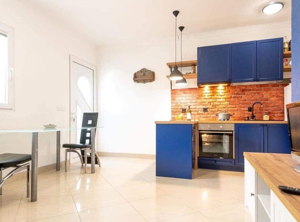 Lepetane, Tivat Municipality 85336