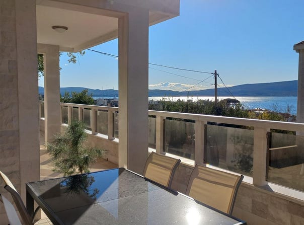 Tivat, Tivat Municipality 82000