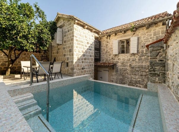 Perast, Kotor Municipality 85336