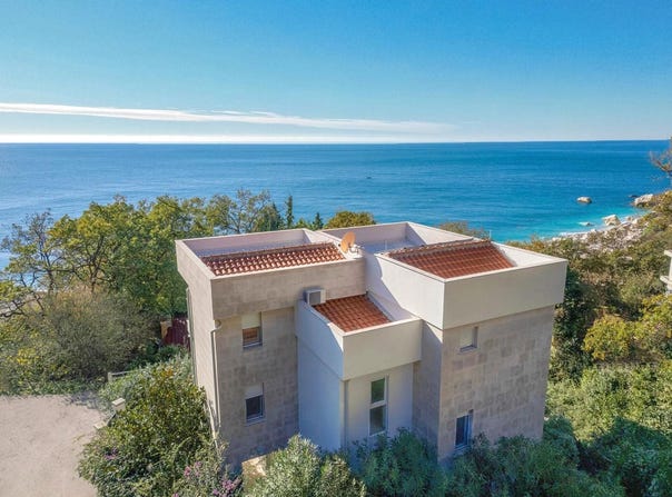 Budva, Budva Municipality 86000