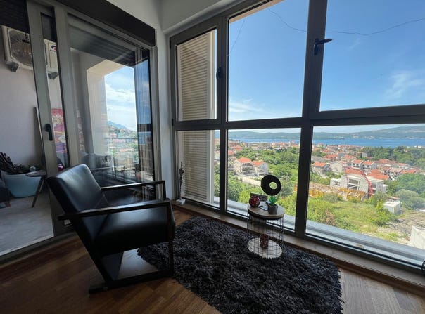 Spacious Apartment with Sea View in Tivat, Mažina Area, Tivat, Tivat