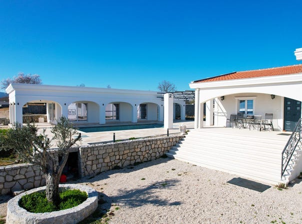 Ulcinj, Ulcinj Municipality 85360