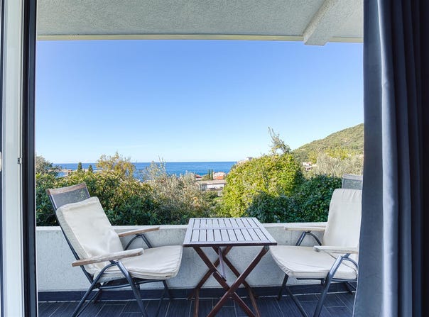 Petrovac, Budva Municipality 85300