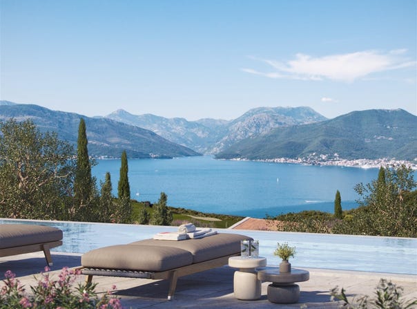 Tivat, Tivat Municipality 82000