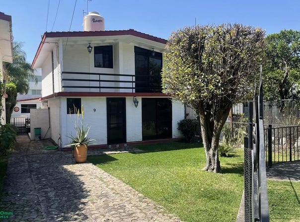 Calle Jacarandas 294, Fracc Jardines de Delicias, Cuernavaca, Morelos, Cuernavaca, Morelos 62343
