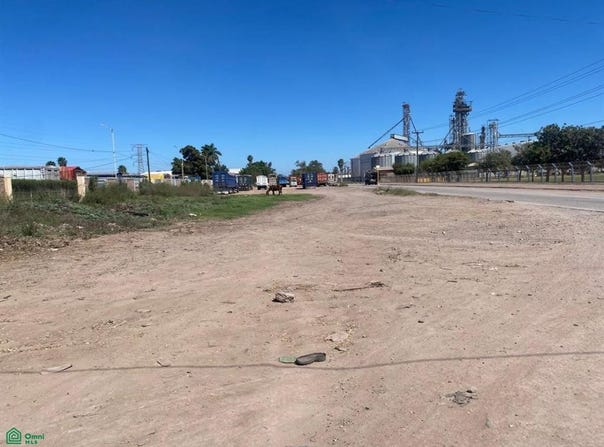 Av. Topolobampo en Zona Industrial Jiquilpan III, Jiquilpan, Ahome, Sinaloa, Los Mochis, Sinaloa 81220