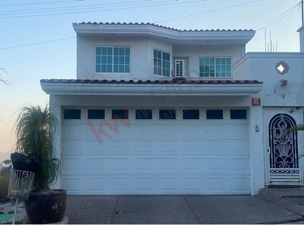 Monte Urales 970, Fraccionamiento Montebello, Culiacán, Sinaloa, Culiacan, Sinaloa 80227