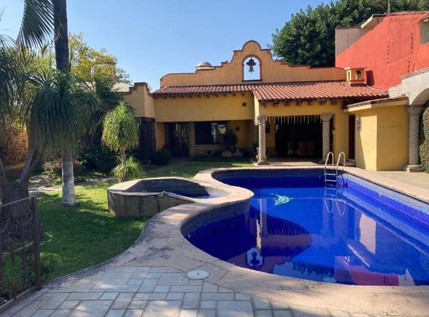 Luna, Cuernavaca, Morelos 62360