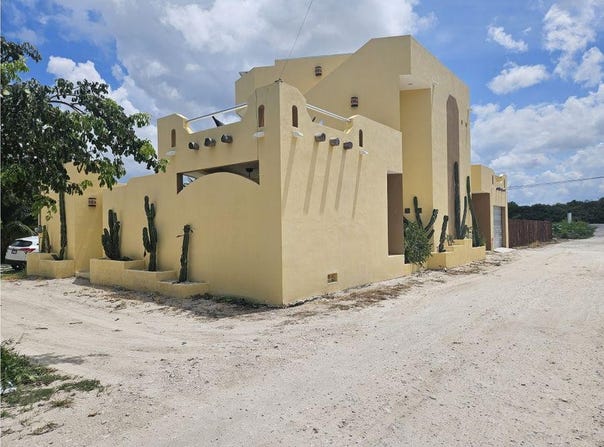 2663 C. 9, Chuburná, Yucatan 97336