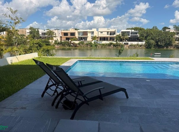 Calle Flamingos 39, Conjunto Condominal Isla Dorada, Benito Juárez, Quintana Roo, Benito Juarez, Quintana Roo 77500