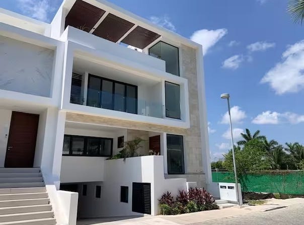 61 Circuito Marina, Cancún, Quintana Roo 77500