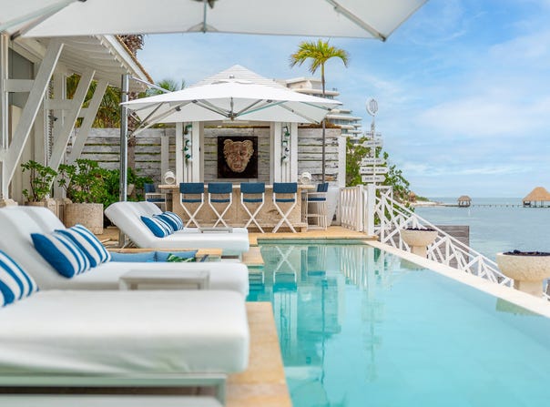 EXTRAORDINARY BEACHFRONT VILLA, CANCUN, Quintana Roo
