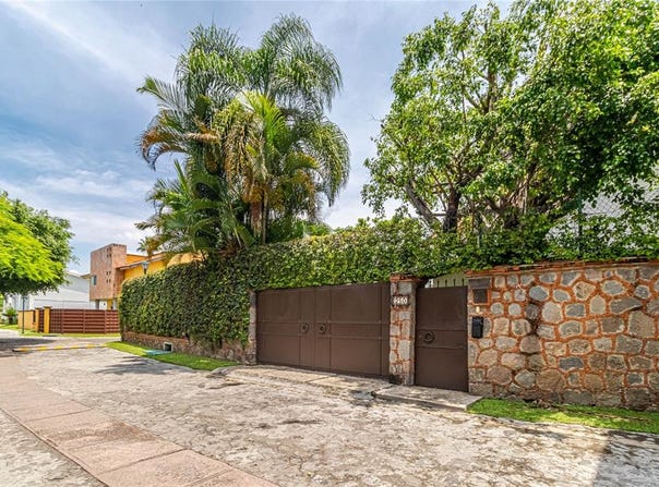 250 Calle Ahuehuetes, Jiutepec, Morelos