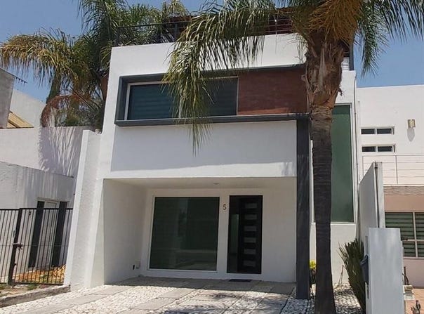 VENTA DE CASA como nueva, que cuenta con un roof garden para disfrutar de noches en familia, Fracc. Lomas Del Valle, Puebla, Puebla, 72595, Puebla, Puebla 72595