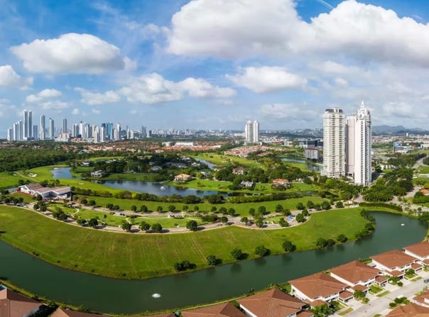 Santa Maria, Panamá, Herrera Province