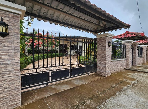 SE VENDE CASA EN CIUDAD ACUARIO, DAVID, David, Chiriqui