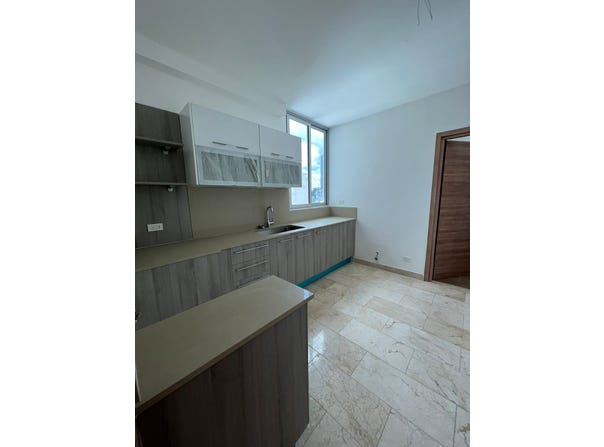C. 43 Este, Panamá, Panama, Panama City, Panamá Province