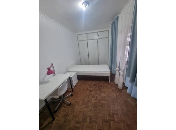 Rua Padre António Vieira, Odivelas, Lisbon 2620