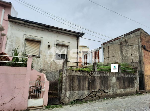 Rio Tinto, Gondomar, Porto District 4435