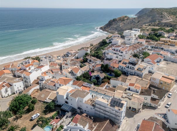 Budens, Algarve 8650
